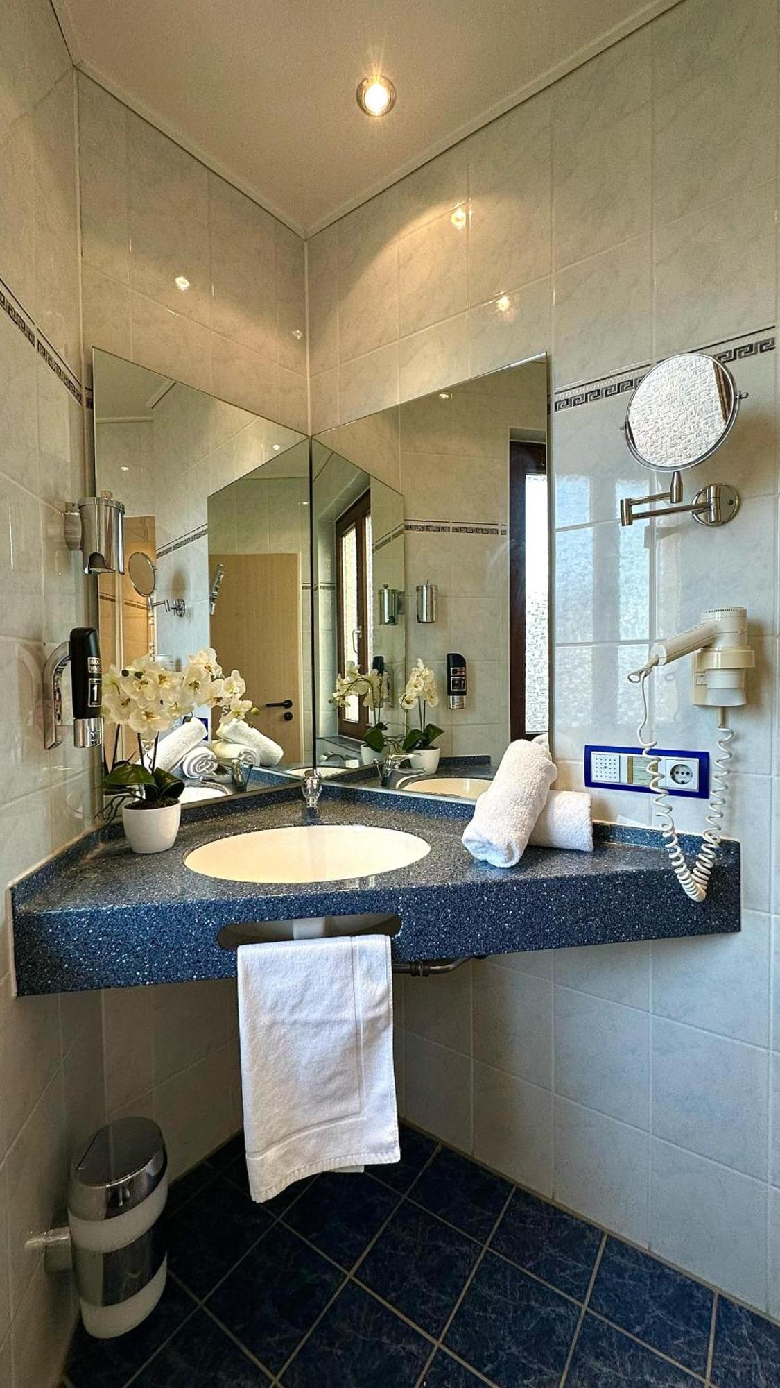 Ar Boutique Hotel Мангейм Экстерьер фото