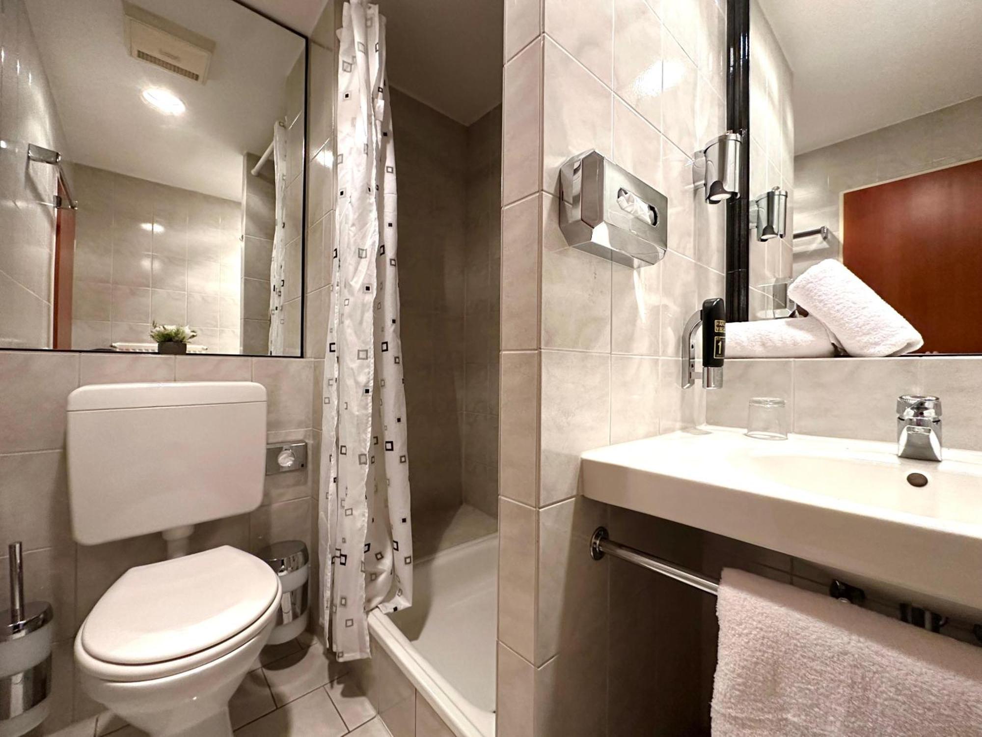 Ar Boutique Hotel Мангейм Экстерьер фото