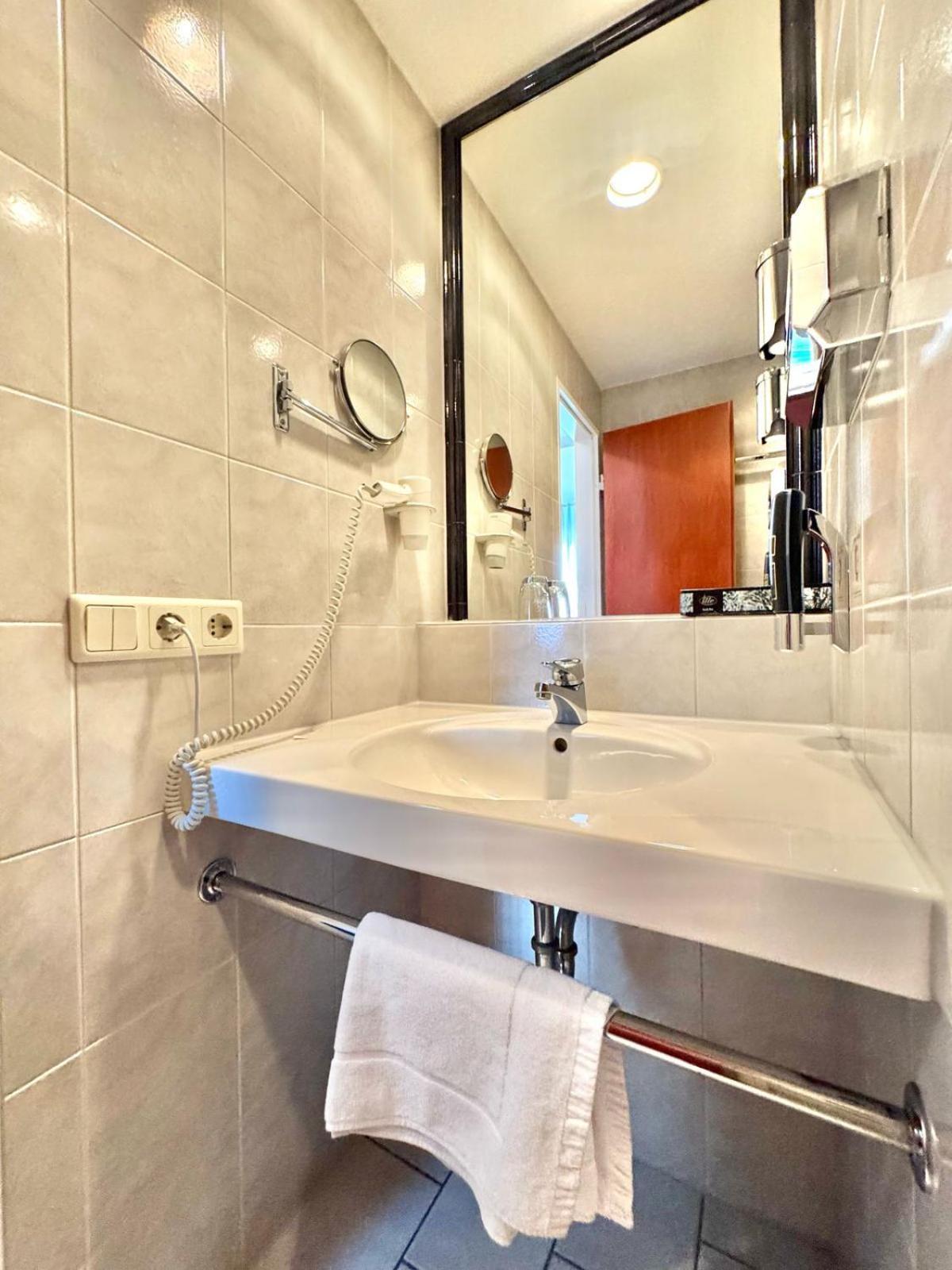 Ar Boutique Hotel Мангейм Экстерьер фото