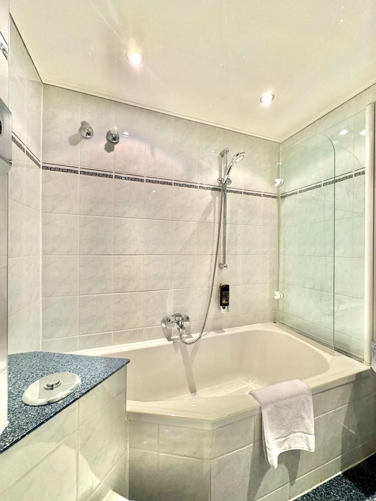 Ar Boutique Hotel Мангейм Экстерьер фото