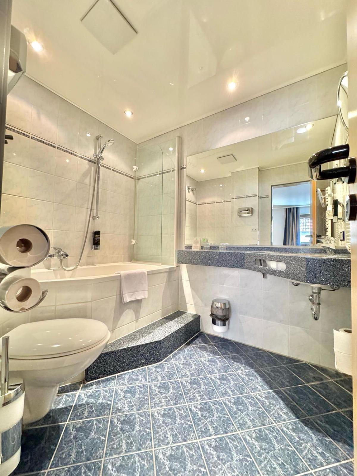Ar Boutique Hotel Мангейм Экстерьер фото